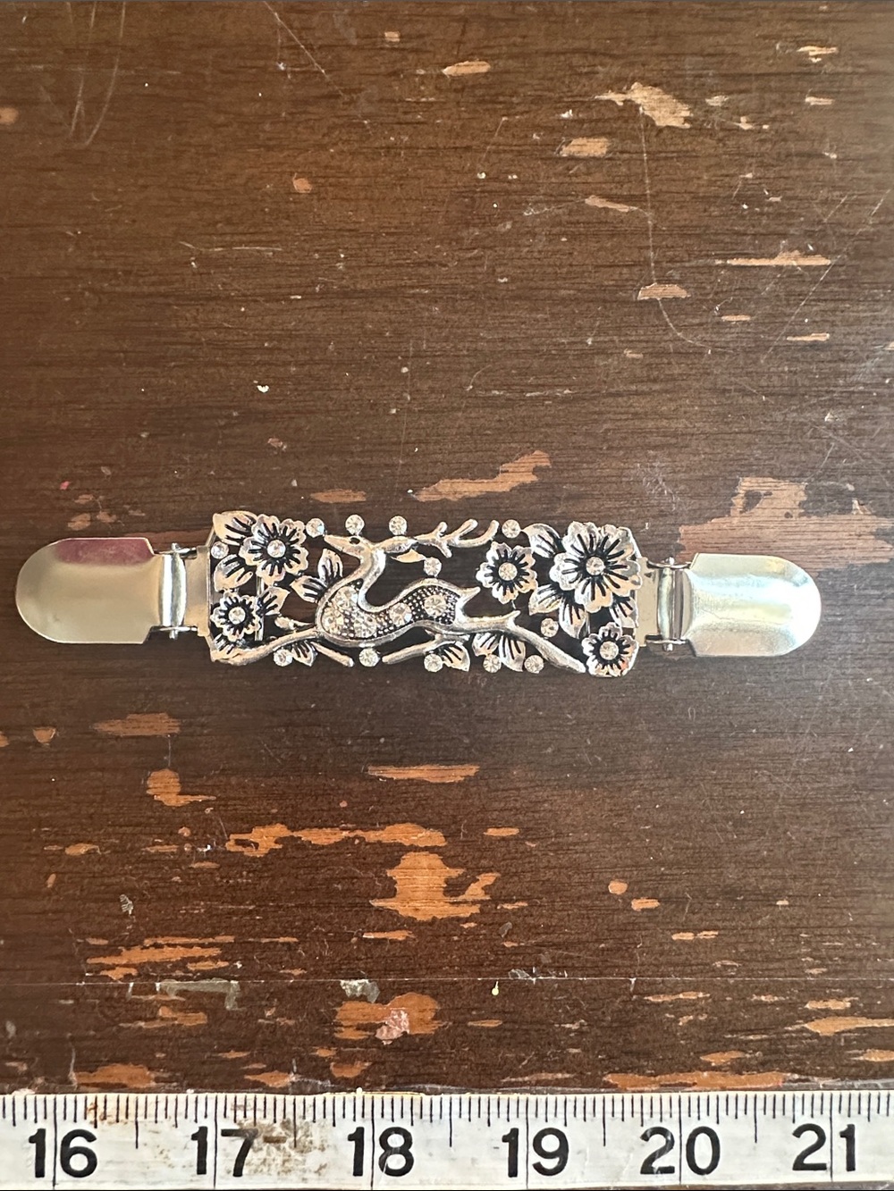 5” sweater/cape clip, deer in garden rhinestones modern